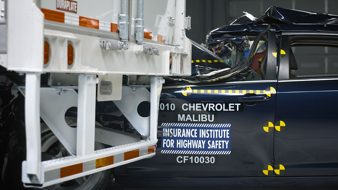 Rear underride guards could do better